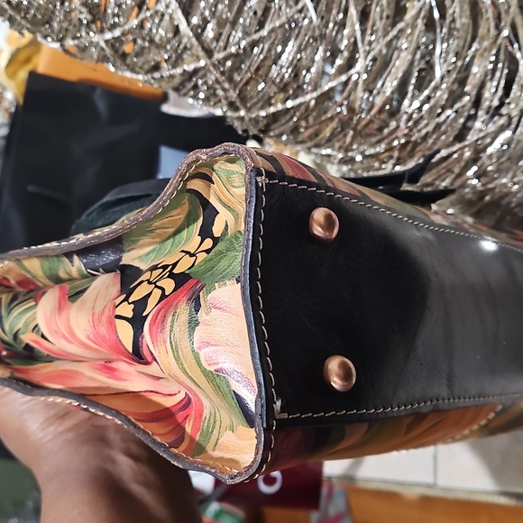 Patricia Nash Leather Rienzo Satchel in Tropical Escape EUC - Picture 7 of 15